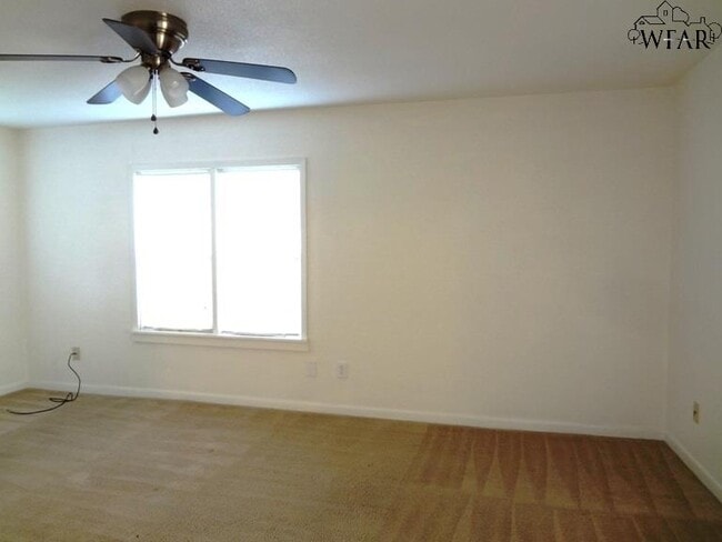 Photo - 2113 Taylor St