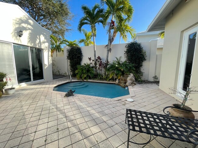 17323 Bermuda Village Dr