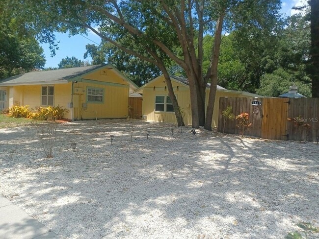 Photo - 1817 Ivanhoe St