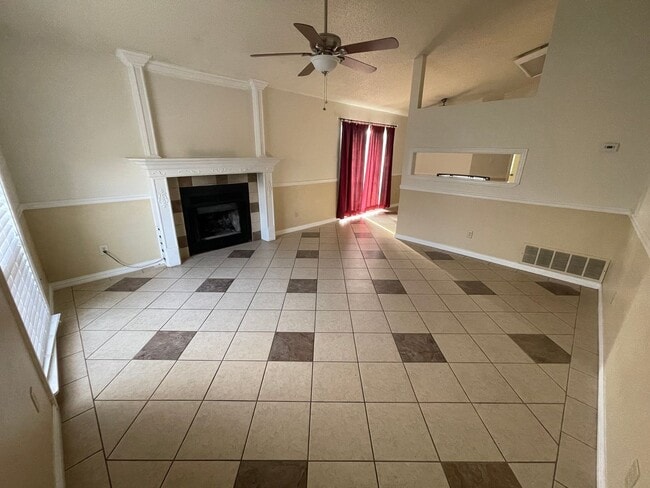 Photo - 2301 Dickens Dr