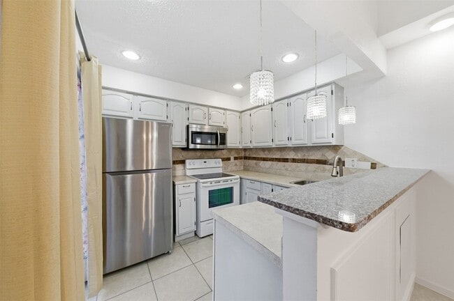 Photo - 12503 Newbrook Dr
