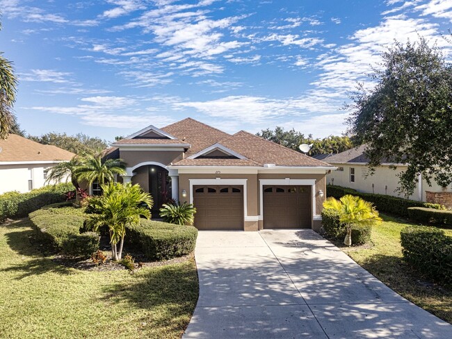 Building Photo - Furnished 3 Bedroom 2 bath POOL home in ga...