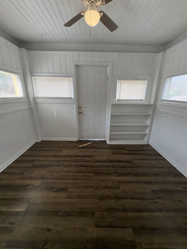 Photo - 938 Booker Ave