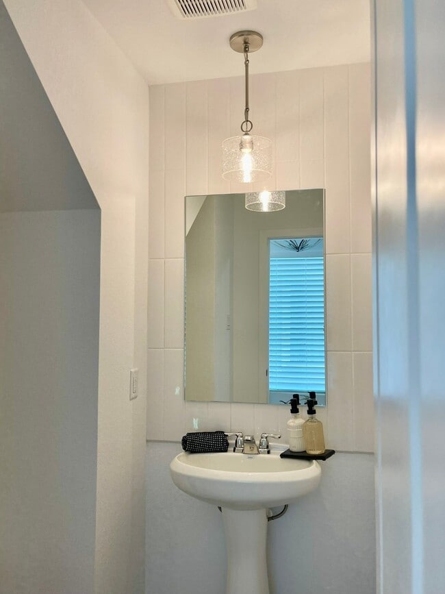 Building Photo - 21431 Carosella Dr Rental