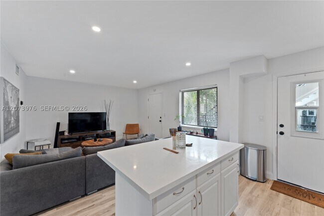 Photo - 3242 Mary St Unit S311