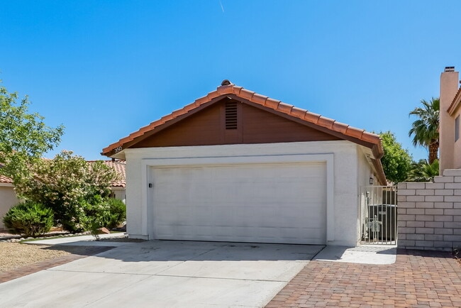 Photo - 350 Keating St