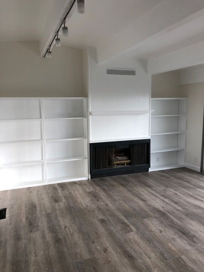 Photo - Domingo Unit #2