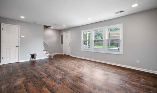 Photo - 5534 Walker Mill Rd