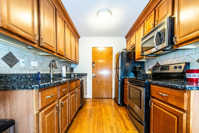 Photo - 5027 N East River Rd Unit 2A