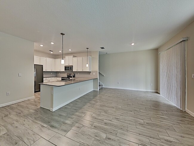 Photo - 9372 Tecumseh Dr