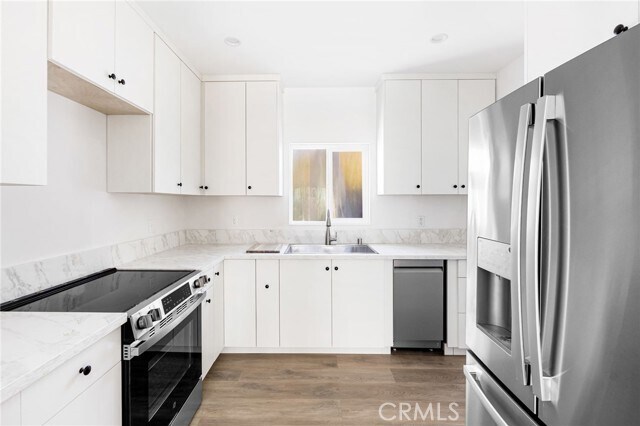 Building Photo - 7044 White Oak Ave