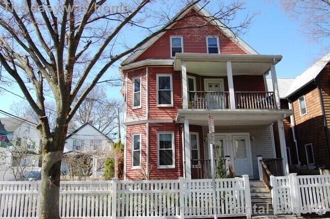 Building Photo - 14A Cottage Ave Unit #2 Rental