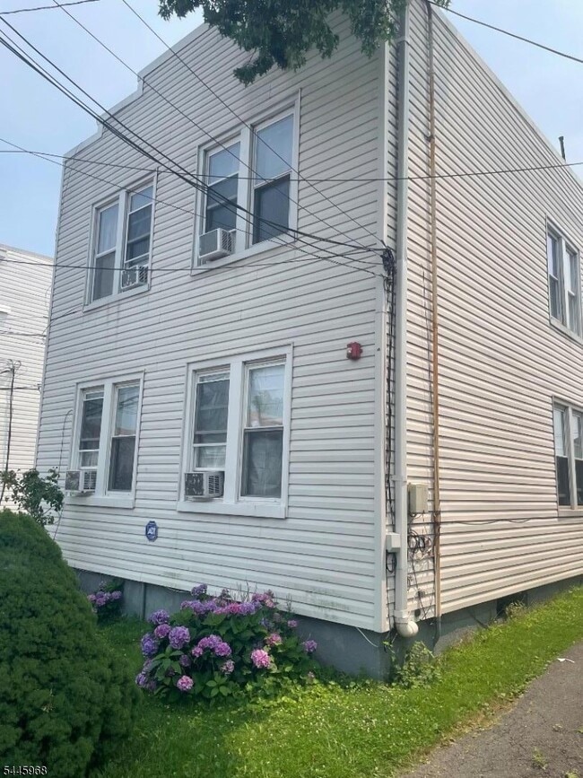 122 Buffalo Ave