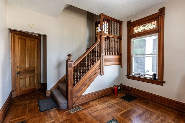 Photo - Hudson Ave. Unidad 2