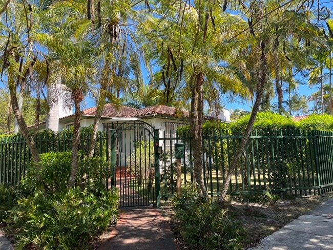 Building Photo - 175 SW 25th Rd