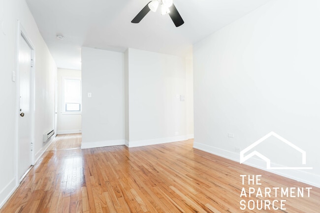 Photo - 613 W Melrose St Unit B2