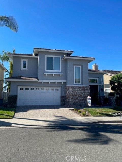 Building Photo - 33 Hollyleaf