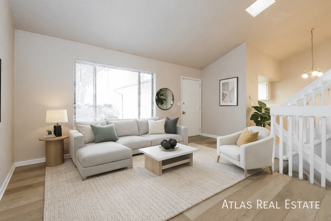 Building Photo - 14255 E Montana Cir