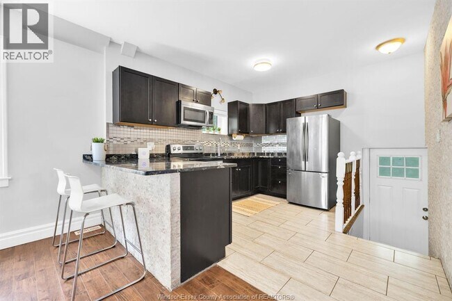 Photo - 1341 McKay Ave