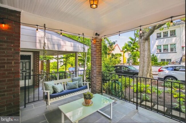 Photo - 1770 Hobart St NW