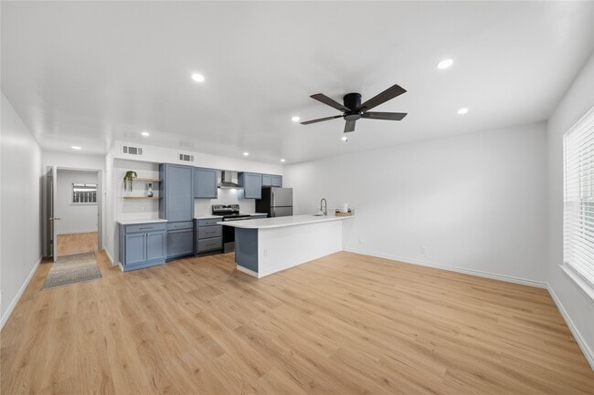 Photo - 1405 Shadowdale Dr Unit 23