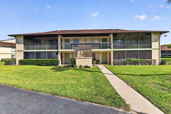 Photo - 6327 Chasewood Dr Unit E