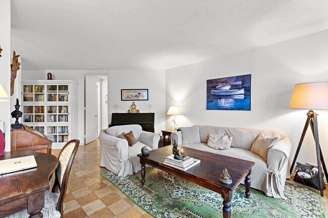 Building Photo - 7004 JFK Blvd E Unit 4D Rental