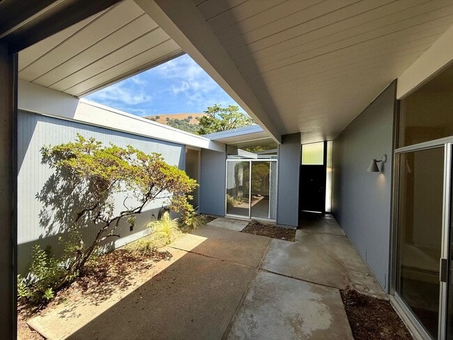 Photo - BEAUTIFULLY MAINTAINED EICHLER-STYLE HOME IN DESIRABLE LUCAS VALLEY WITH HOA POOL AND TENNIS COURTS