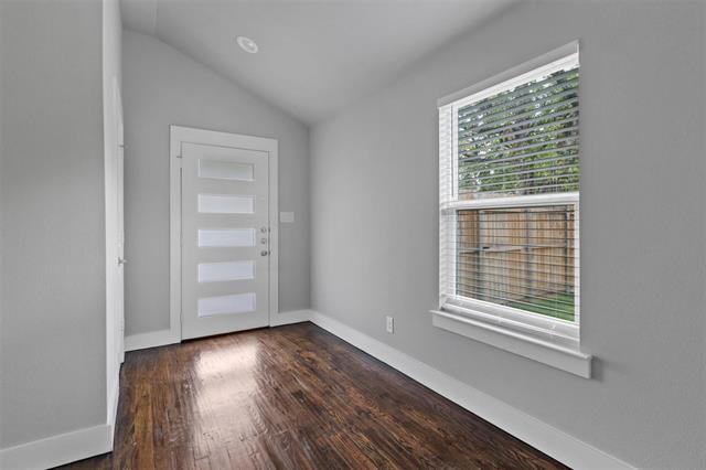 Photo - 1905 Gordon St