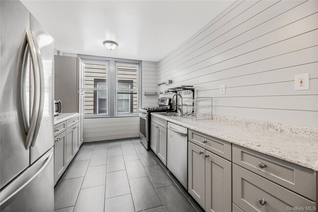 Photo - 151 Burhans Ave Unidad 1