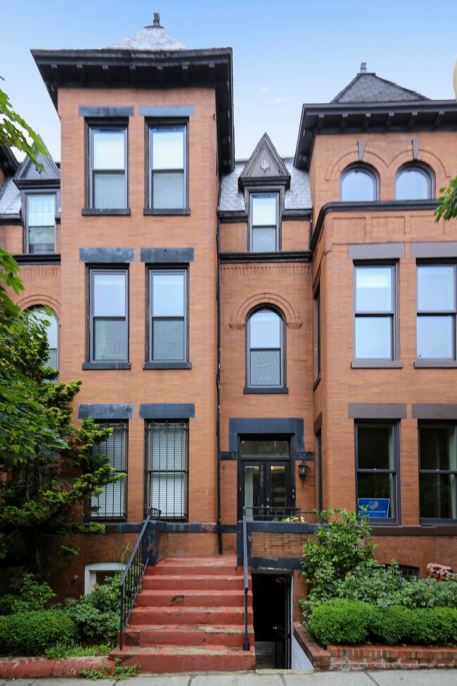 Photo - 1855 Mintwood Pl NW Unit 4