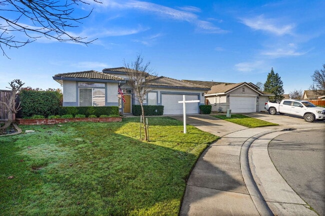 Photo - Charming 3-Bedroom Home with Pool