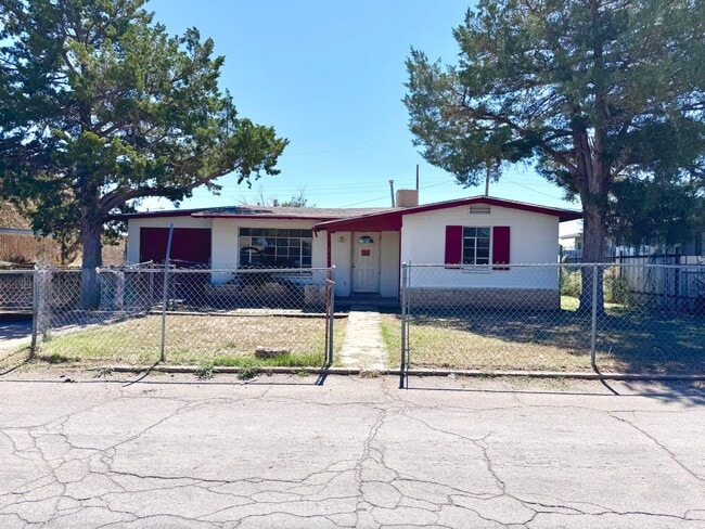 Building Photo - HUD Approved Home!