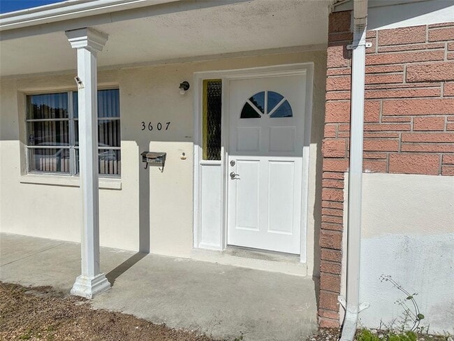 Photo - 3607 Cambridge St