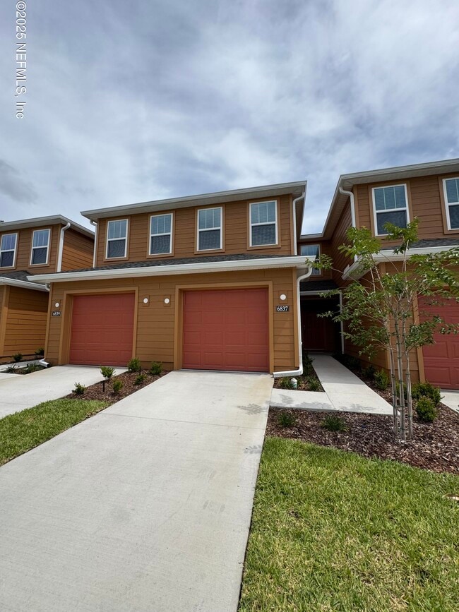 Photo - 6837 Lake Mist Ln Townhome