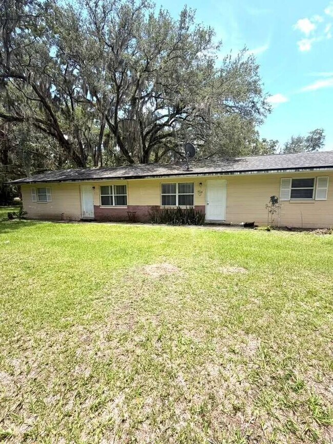 421 NE 26th Ct