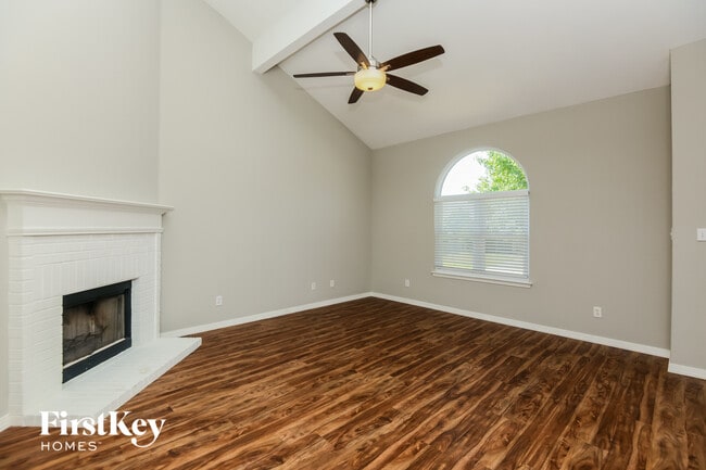 Photo - 10208 Dawson Trail