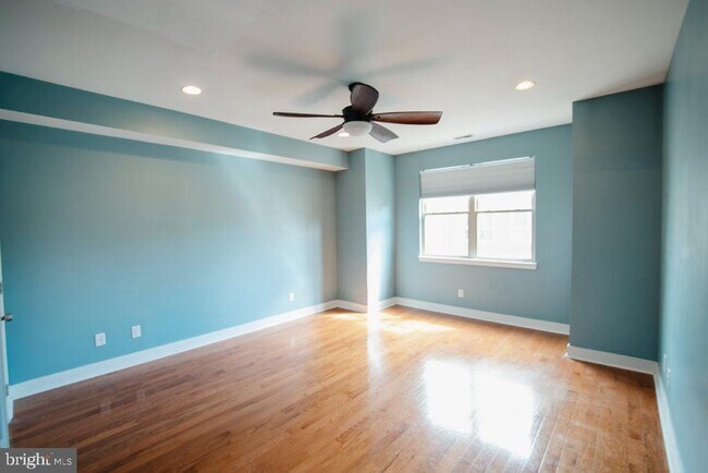 Photo - 1727 Annin St