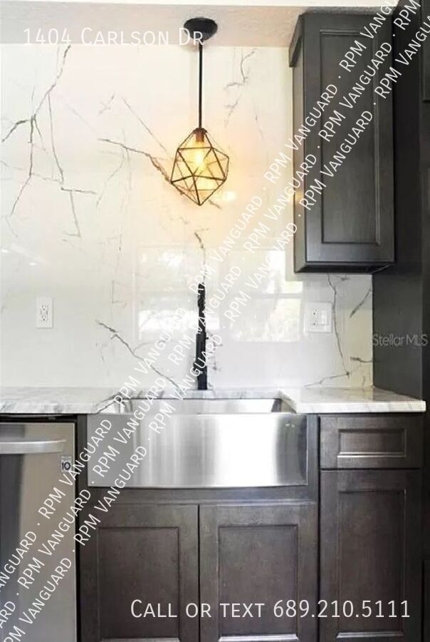 Photo - 1404 Carlson Dr