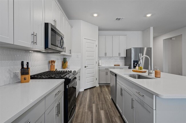 Photo - 134 Stellers Swoop