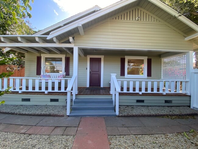 Photo - 1027 Chino St House