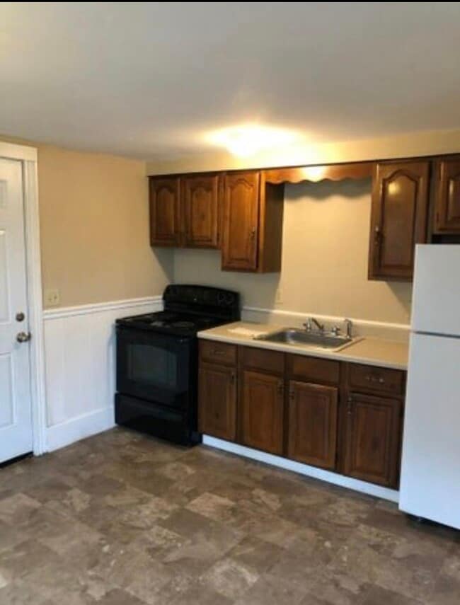 524 Water St Unit D