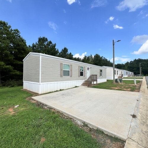 Photo - 303 Beaver Dam Cir
