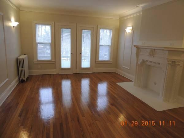 Photo - 14901 Lake Ave