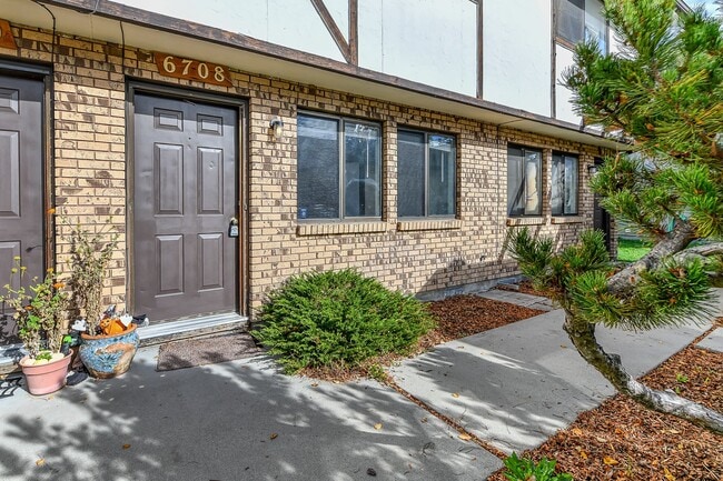 Photo - 2 Bedroom 1.5 Bathroom 4 plex