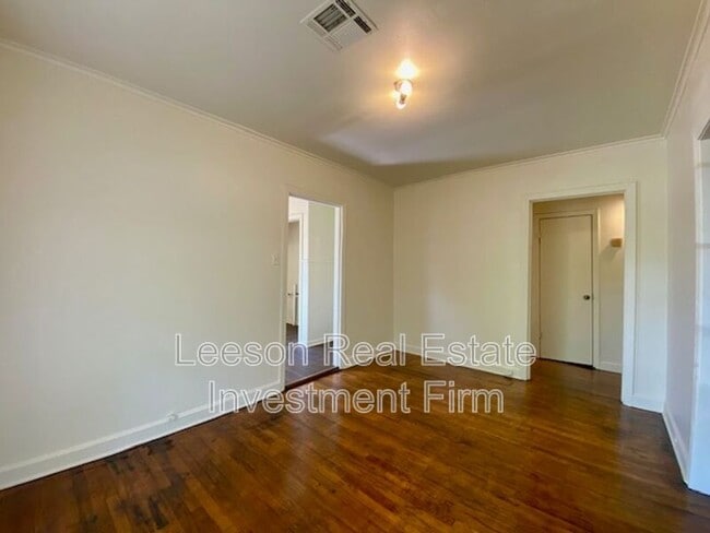 Photo - 3050 Boone St