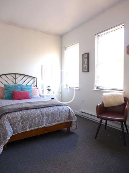 Photo - 35 Cunard St