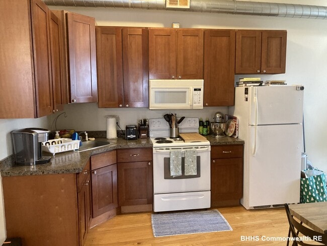 Photo - 205B Highland Ave Unit 2