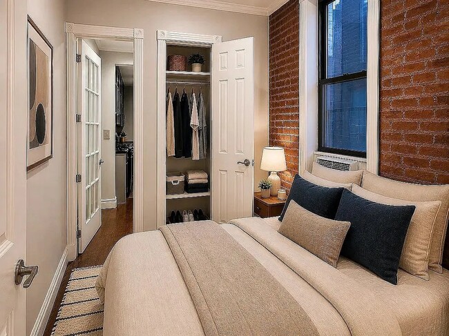 Photo - 58 Leroy St Unit 1D