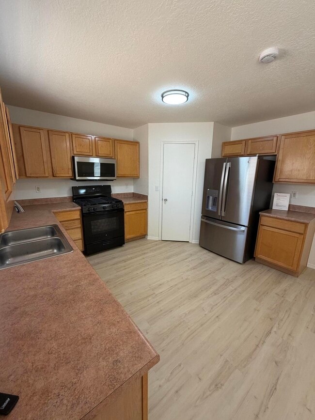 Photo - 515 Deschutes St SE